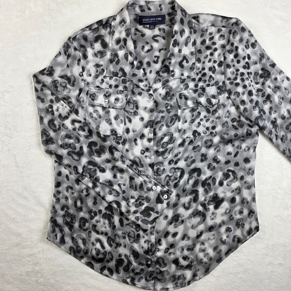 Jones New York Button Down Shirt Women PL Grey Leopard Excellent Animal Print